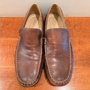 Ecco Men's Rich Brown Leather Slip-Ons